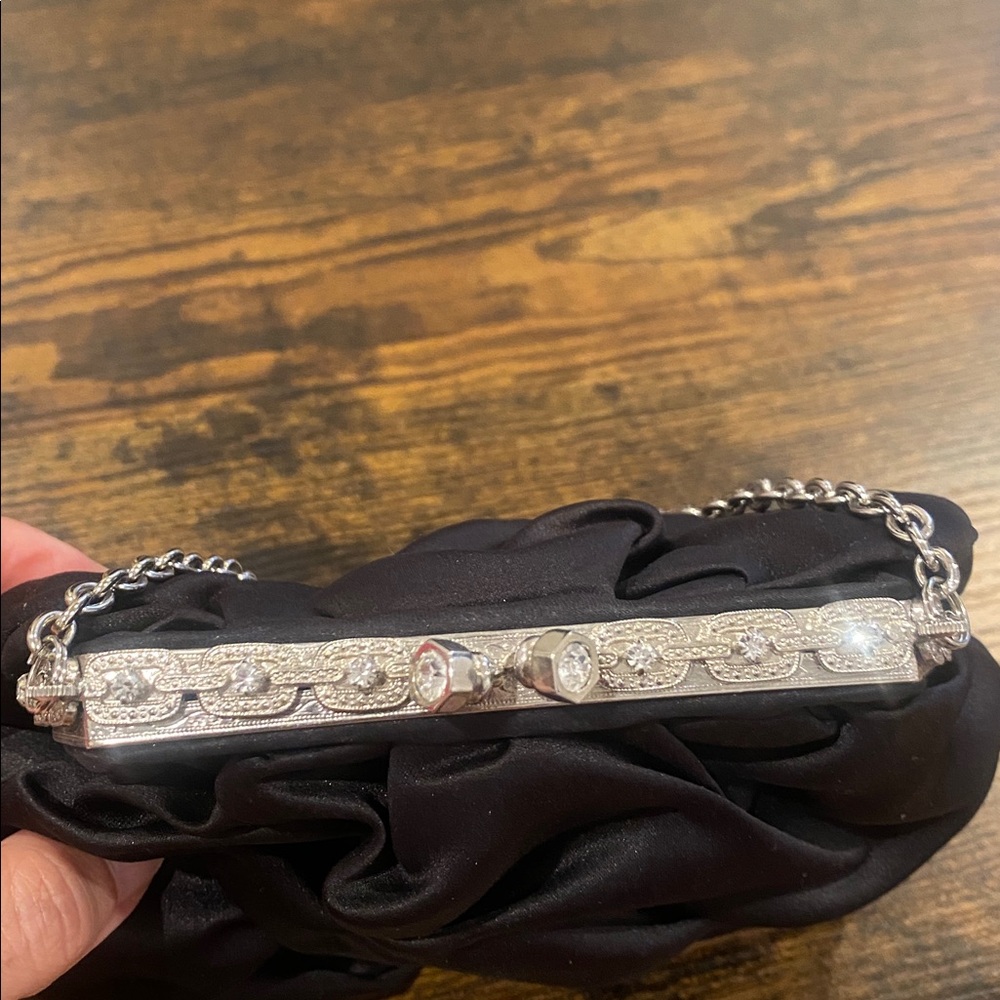 Beautiful Vanessa satin bag with rhinestones - Picture 11 of 11
